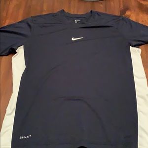 Nike Dri Fit T Shirt Med.